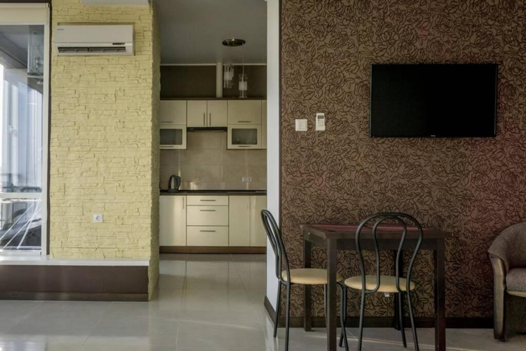 Doba In Ua Baku Bandery Apartments Dnipro Extérieur photo