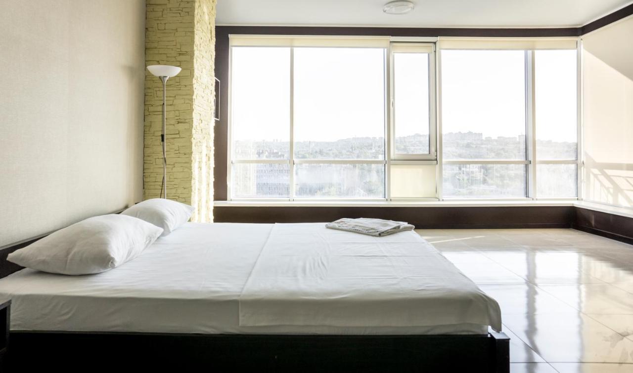 Doba In Ua Baku Bandery Apartments Dnipro Extérieur photo