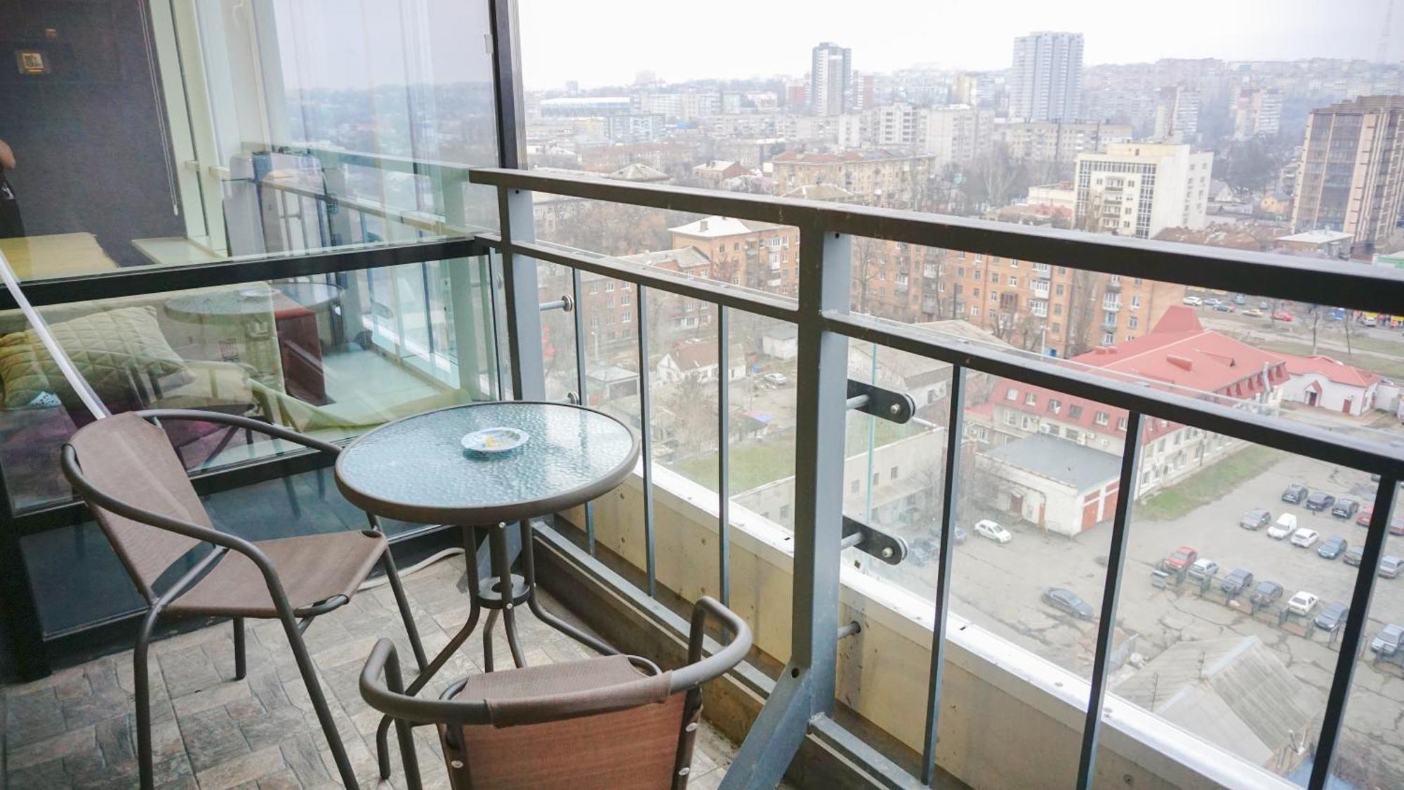 Doba In Ua Baku Bandery Apartments Dnipro Extérieur photo